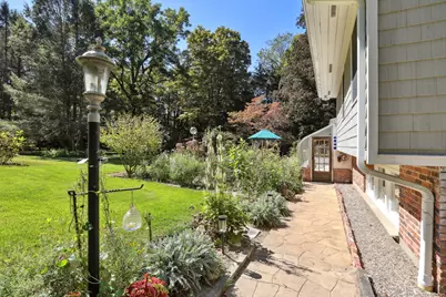 62 Walnut Hill Road, Bethel, CT 06801 - Photo 3