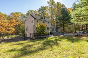 39 Stepping Stone Ln, Madison, CT 06443 - Photo 27