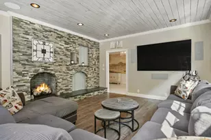 625 State St, Guilford, CT 06437 - Photo 11