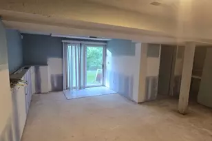 17 Dunbar Ln, Hamden, CT 06514 - Photo 15