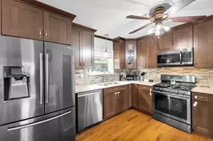 22 Irene Ave, Waterbury, CT 06705 - Photo 3