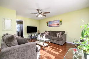 209 Seaside Ave, Stamford, CT 06902 - Photo 3