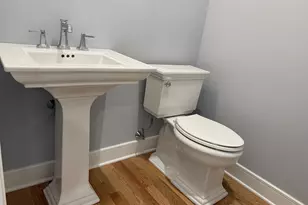 2 Village Cir, Guilford, CT 06437 - Photo 9