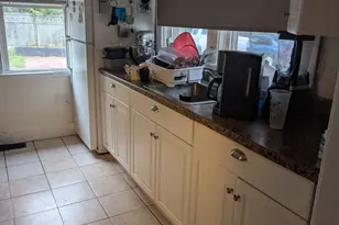 72 Pierpont St, New Haven, CT 06513 - Photo 5