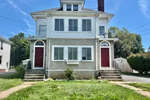 62 Quaker Ln S, West Hartford, CT 06119 - Photo 1