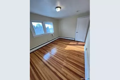 62 Quaker Lane South, West Hartford, CT 06119 - Photo 11