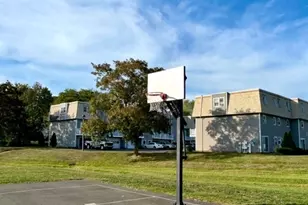 61 Meetinghouse Village, Meriden, CT 06450 - Photo 21