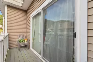 61 Meetinghouse Village, Meriden, CT 06450 - Photo 11