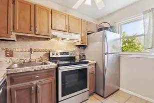 61 Meetinghouse Village, Meriden, CT 06450 - Photo 3