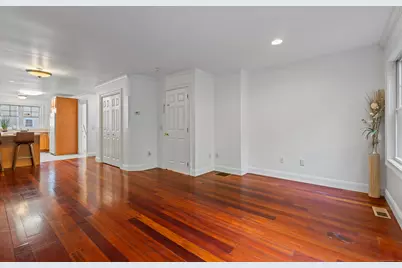 527 West Thames Street #9, Norwich, CT 06360 - Photo 3