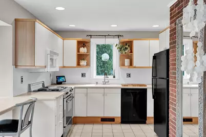 189 Redstone Hill Road #7, Bristol, CT 06010 - Photo 13