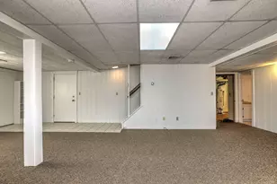 736 Quinnipiac Ln, Stratford, CT 06614 - Photo 31