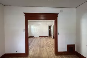 40 Cabot St, Hartford, CT 06154 - Photo 9