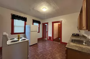 40 Cabot St, Hartford, CT 06154 - Photo 3