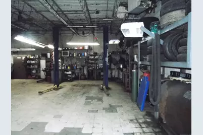 2126 Boston Avenue, Bridgeport, CT 06610 - Photo 13