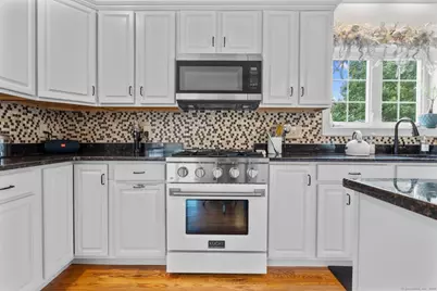 44 Meadow View Road, New Haven, CT 06512 - Photo 11