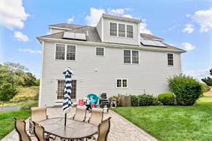 44 Meadow View Rd, New Haven, CT 06512 - Photo 37