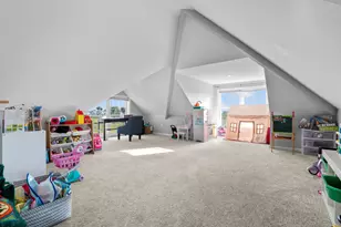 44 Meadow View Rd, New Haven, CT 06512 - Photo 35