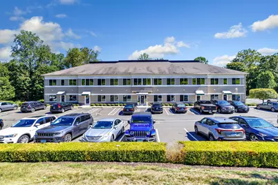 1449 Old Waterbury Road #307, Southbury, CT 06488 - Photo 3