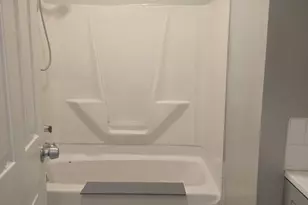 14 Wood St, Waterbury, CT 06704 - Photo 3