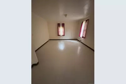 30 Ward Street, Waterbury, CT 06704 - Photo 7