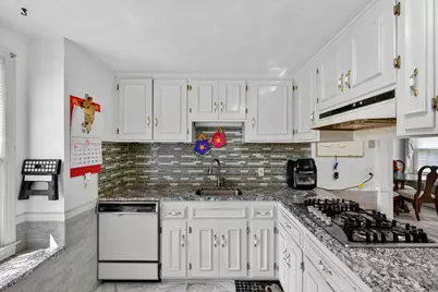 15 Saint John Street, Manchester, CT 06040 - Photo 9