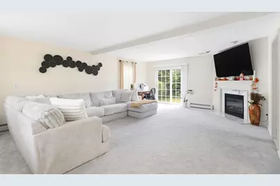 45 East Wintonbury Avenue, Bloomfield, CT 06002 - Photo 17