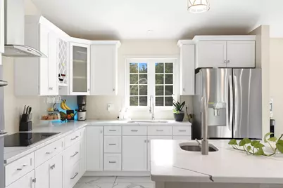 45 East Wintonbury Avenue, Bloomfield, CT 06002 - Photo 27