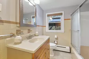 394 Trout Brook Dr, West Hartford, CT 06110 - Photo 17