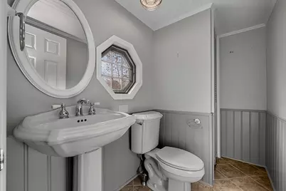 796 Plainville Avenue, Farmington, CT 06032 - Photo 21