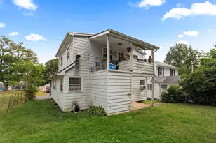 129 Fairlawn Ave, Waterbury, CT 06705 - Photo 5