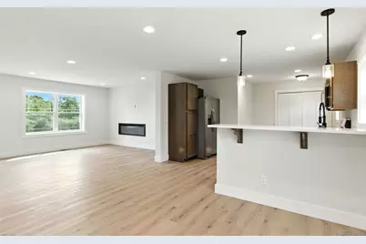 170 Darcangelo Drive, Naugatuck, CT 06770 - Photo 3