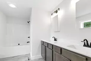 170 Darcangelo Dr, Naugatuck, CT 06770 - Photo 15