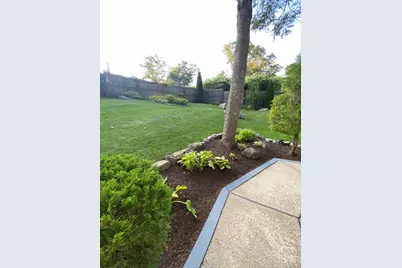 110 Wooster Avenue, Waterbury, CT 06708 - Photo 7