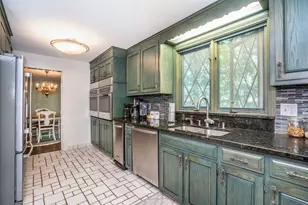 15 Rushleigh Rd, West Hartford, CT 06117 - Photo 11