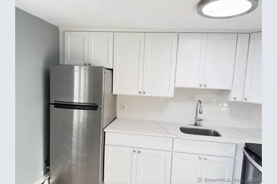 8 Wardwell Street #APT 6, Stamford, CT 06902 - Photo 5