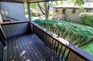 664 Osage Ln, Stratford, CT 06614 - Photo 7