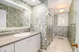 664 Osage Ln, Stratford, CT 06614 - Photo 17