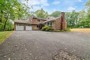 47 Mistletoe Dr, Southbury, CT 06488 - Photo 31