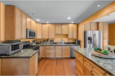 66 Lincoln Street, New Britain, CT 06052 - Photo 11