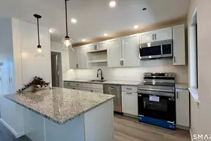 114 Heritage Vlg, Southbury, CT 06488 - Photo 3