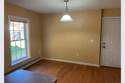 11 Carpenter Street, Norwich, CT 06360 - Photo 5