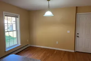 11 Carpenter St, Norwich, CT 06360 - Photo 5