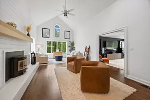 33 Justine Dr, North Haven, CT 06473 - Photo 11