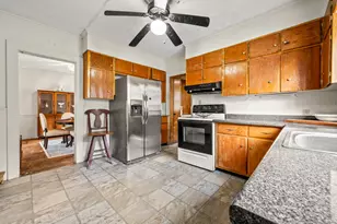 16 Whitney St, East Hartford, CT 06118 - Photo 7