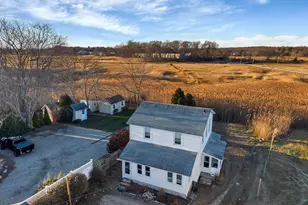 176 B Shore Rd, Clinton, CT 06413 - Photo 9