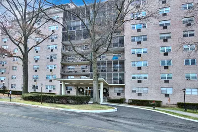 25 Cartright Street #5D, Bridgeport, CT 06604 - Photo 1