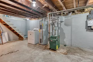 741 South Quaker Ln, West Hartford, CT 06110 - Photo 33