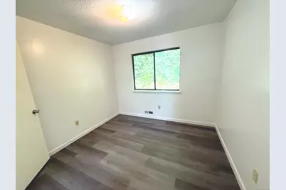 9 Jewett Street #11, Ansonia, CT 06401 - Photo 11