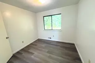 9 Jewett St, Ansonia, CT 06401 - Photo 11